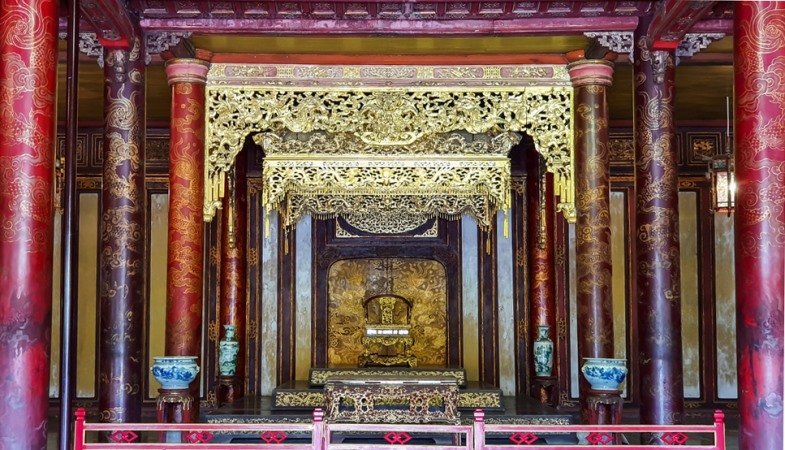 Thái tử nhà Nguyễn thiếu lễ nghĩa, bị truất ngôi ngay khi đọc di chiếu