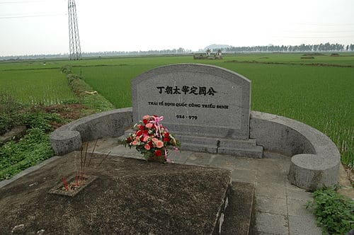 Lê Hoàn