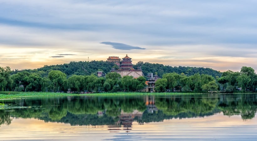 Sự tích thú vị về ý nghĩa của Di Hòa Viên
