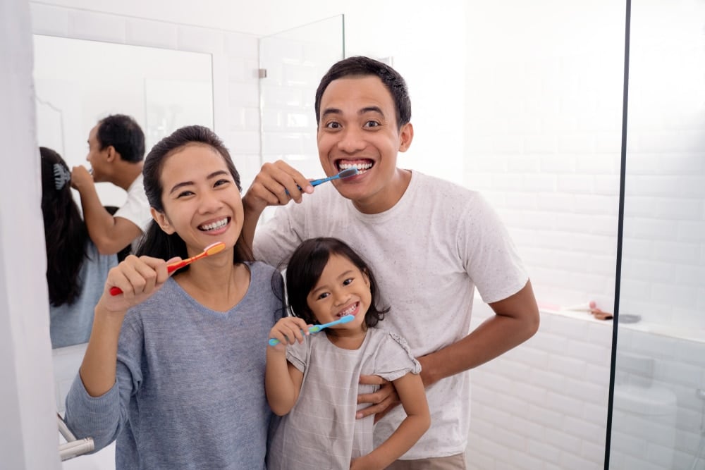 ăn sáng trước hay đánh răng trước
