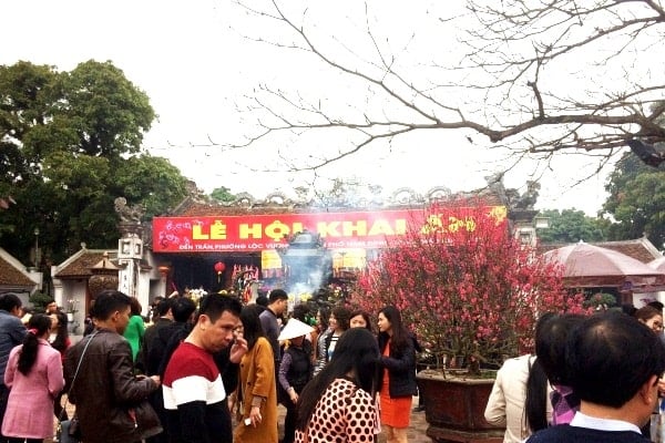 khai ấn đền trần
